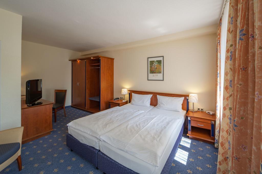 Hotel Am See ซาลซ์กิทเทอร์ ภายนอก รูปภาพ
