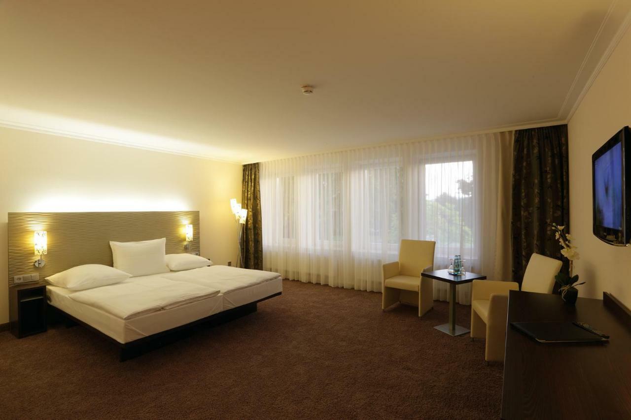 Hotel Am See ซาลซ์กิทเทอร์ ภายนอก รูปภาพ